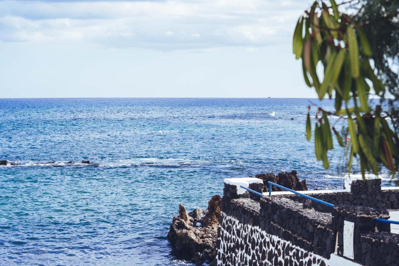 Blue Coast Apartment Punta Mujeres Exterior photo